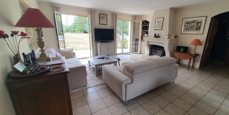 Vente Maison La Clotte - 5 pièces -145 m² - (17360)