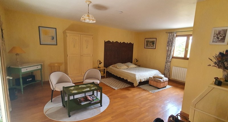Vente Maison La Clotte - 5 pièces -145 m² - (17360)