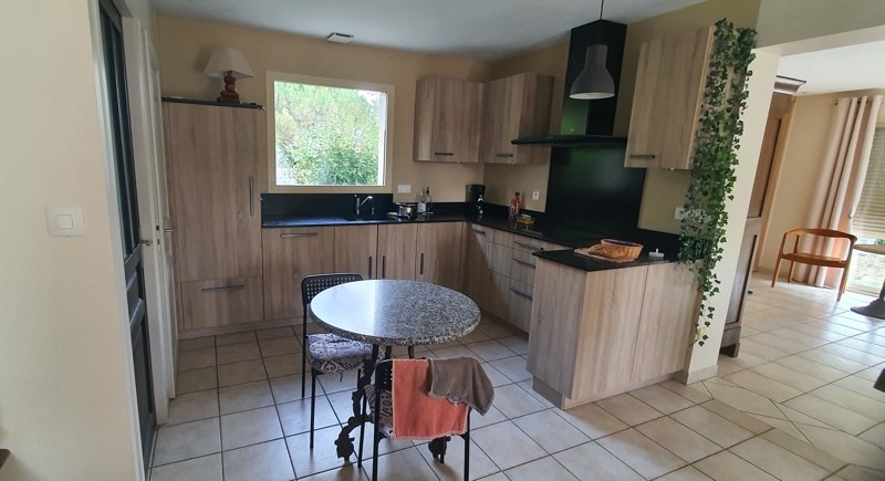 Vente Maison La Clotte - 5 pièces -145 m² - (17360)