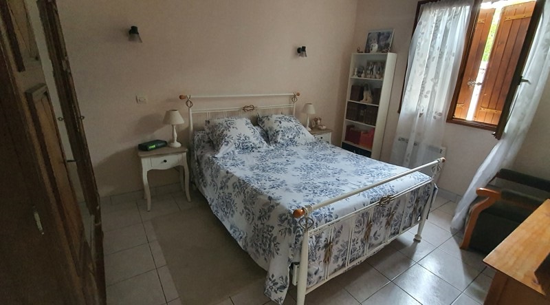 Vente Maison Saint-Martin-d'Ary - 6 pièces -100 m² - (17270)