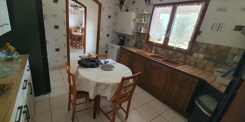 Vente Maison Saint-Martin-d'Ary - 6 pièces -100 m² - (17270)