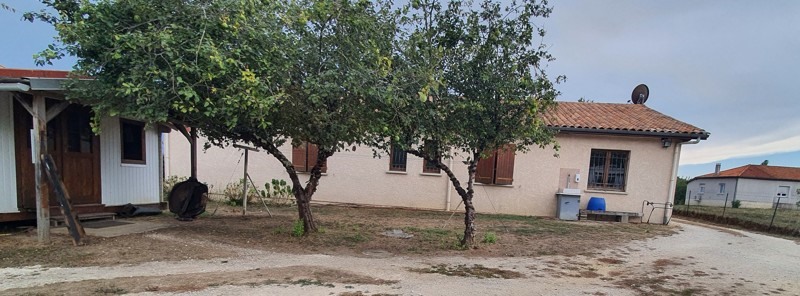Vente Maison Saint-Martin-d'Ary - 6 pièces -100 m² - (17270)
