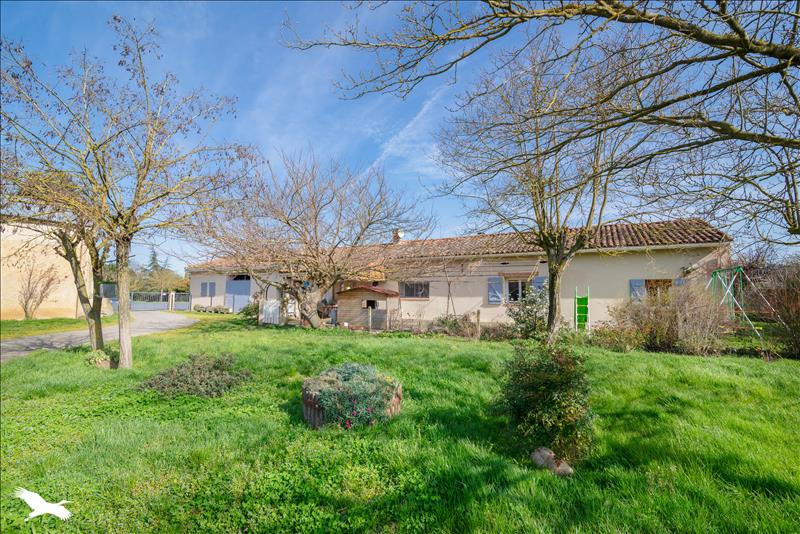 Vente Maison LEGUEVIN - 4 pièces -210 m² - (31490)