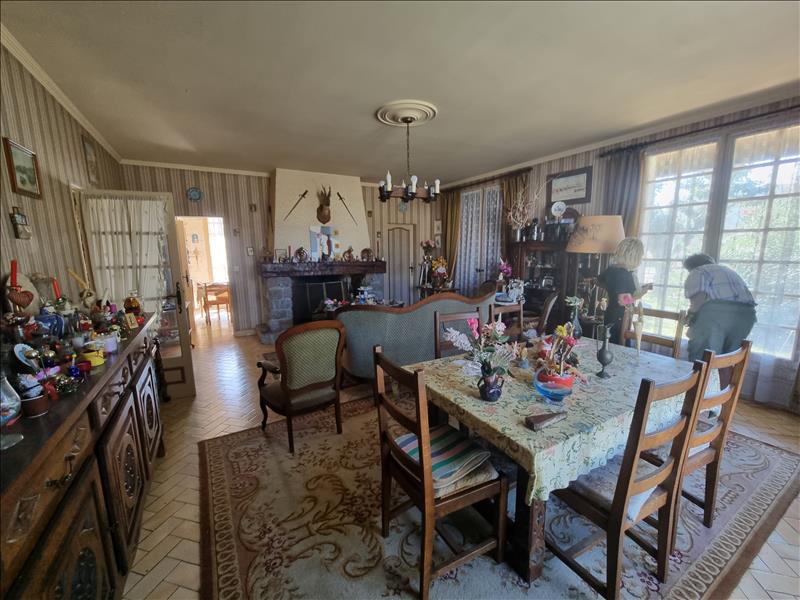 Vente Maison BAZAS - 8 pièces -215 m² - (33430)