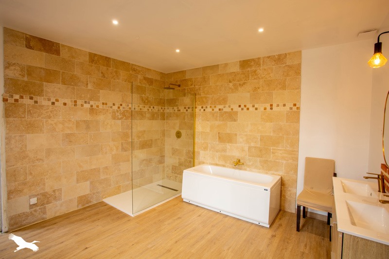 Vente Maison LAVAZAN - 6 pièces -294 m² - (33690)