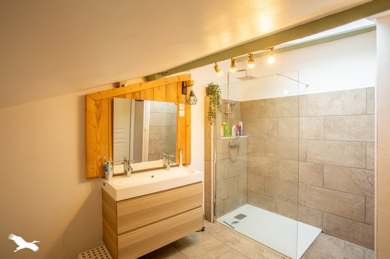Vente Maison LAVAZAN - 6 pièces -294 m² - (33690)