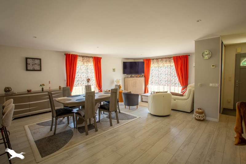 Vente Maison COURS LES BAINS - 6 pièces -142 m² - (33690)