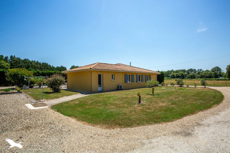 Vente Maison COURS LES BAINS - 6 pièces -142 m² - (33690)