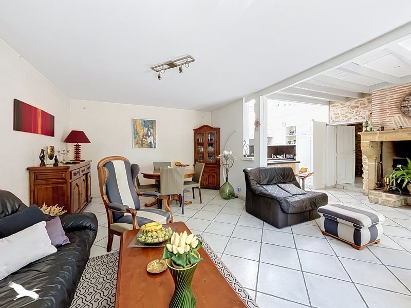 Vente Maison UZESTE - 8 pièces -249 m² - (33730)