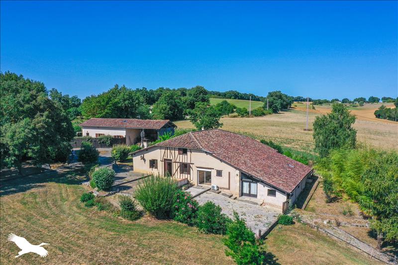 Vente Maison MAUVEZIN - 9 pièces -268 m² - (32120)