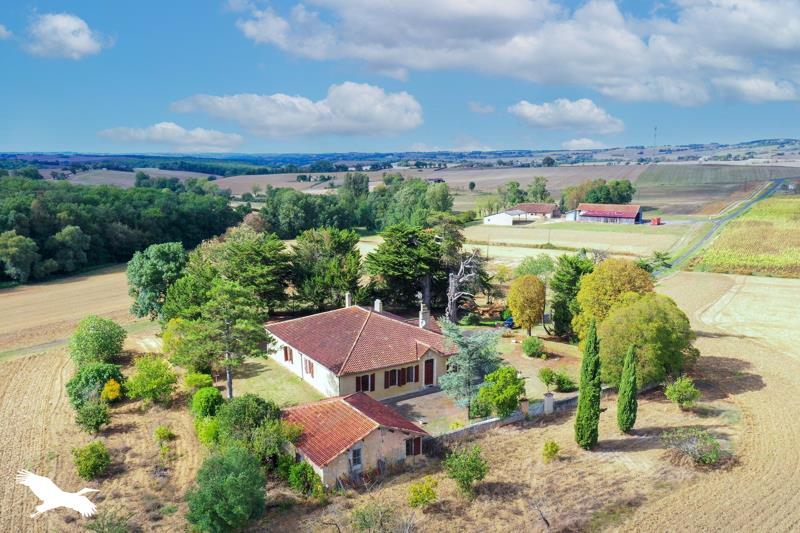 Vente Maison NOUGAROULET - 6 pièces -195 m² - (32270)