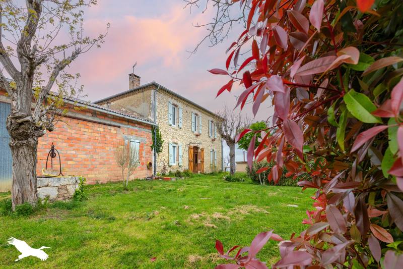 Vente Maison MAUVEZIN - 5 pièces -197 m² - (32120)