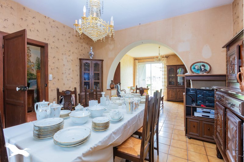Vente Maison MAUVEZIN - 5 pièces -197 m² - (32120)