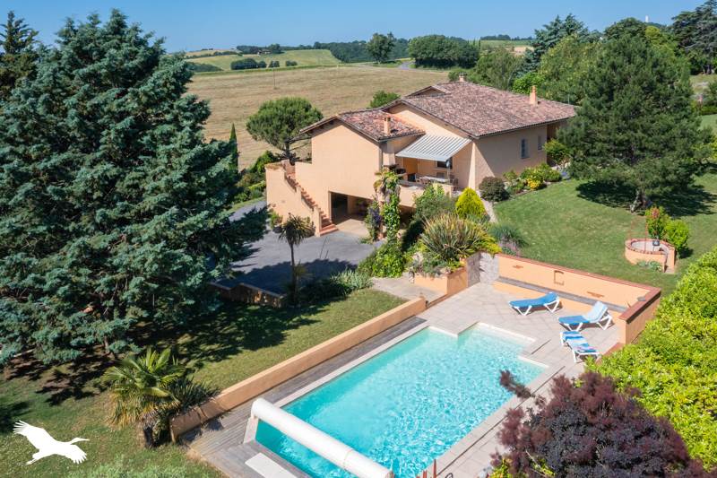 Vente Maison CASTELNAU BARBARENS - 7 pièces -219 m² - (32450)