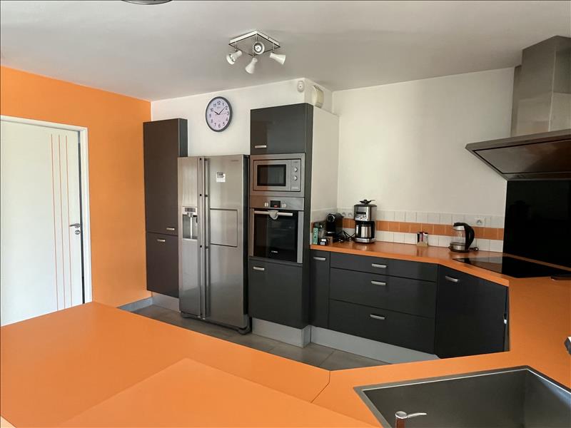 Vente Maison CASTELSARRASIN - 6 pièces -154 m² - (82100)