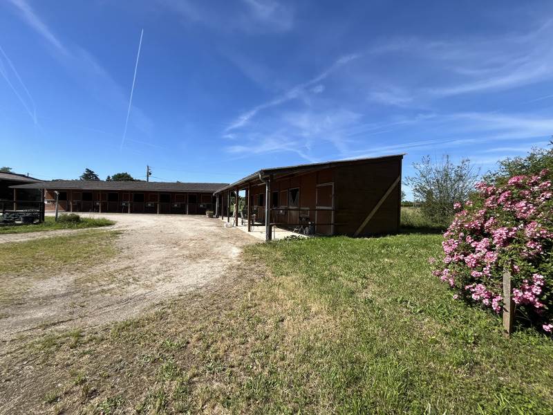 Vente Maison CASTELMAYRAN - 6 pièces -174 m² - (82210)