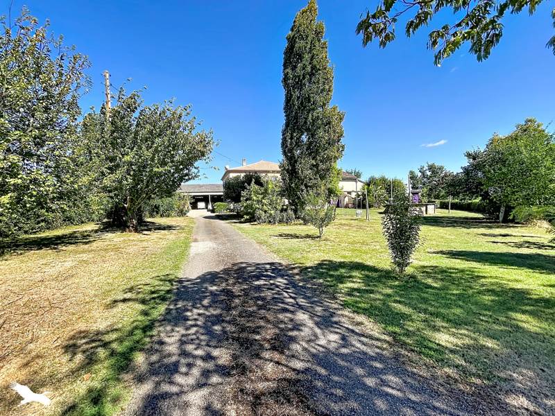 Vente Maison CORDES TOLOSANNES - 11 pièces -315 m² - (82700)