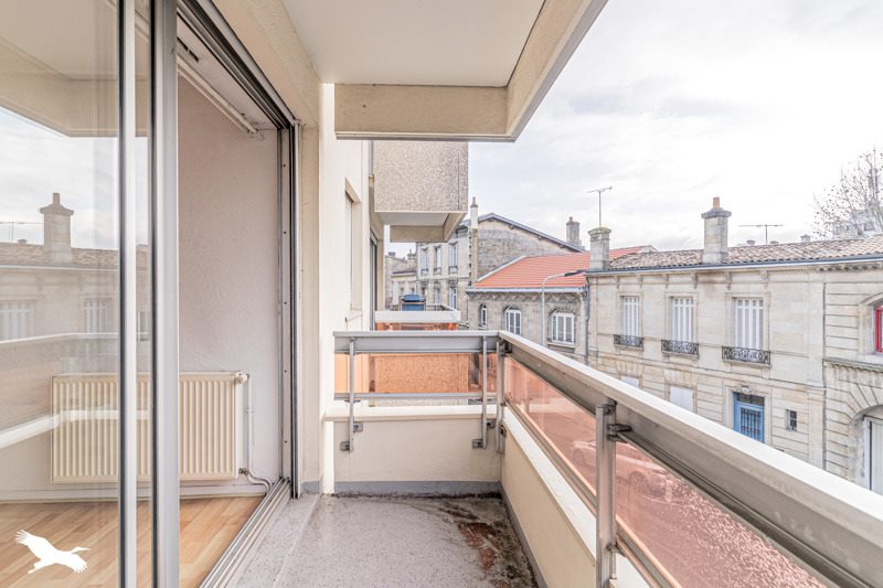 Vente Appartement BORDEAUX - 2 pièces -35 m² - (33000)