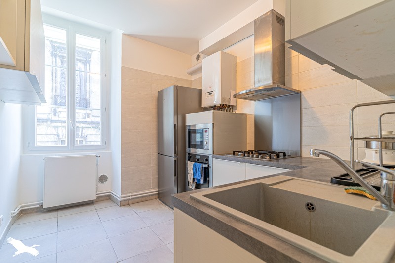 Vente Appartement BORDEAUX - 3 pièces -64 m² - (33000)