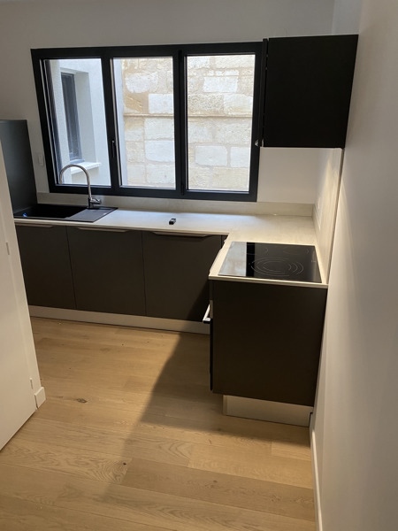 Vente Appartement BORDEAUX - 2 pièces -49 m² - (33000)
