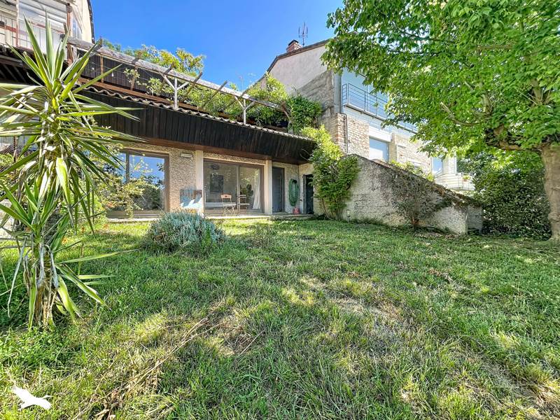 Vente Maison BEAUMONT DE LOMAGNE - 7 pièces -157 m² - (82500)