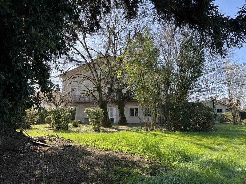 Vente Maison CAZERES - 9 pièces -265 m² - (31220)
