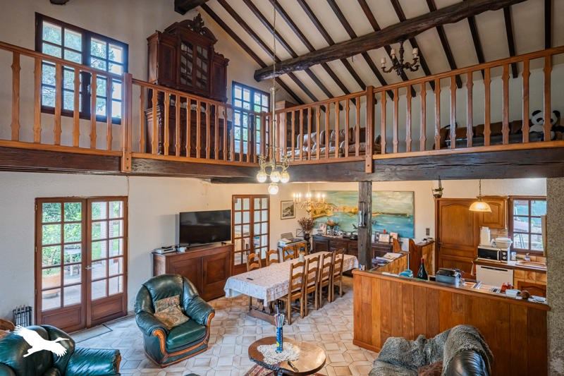 Vente Maison MONDAVEZAN - 6 pièces -193 m² - (31220)