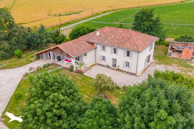 Vente Maison MONDAVEZAN - 10 pièces -266 m² - (31220)