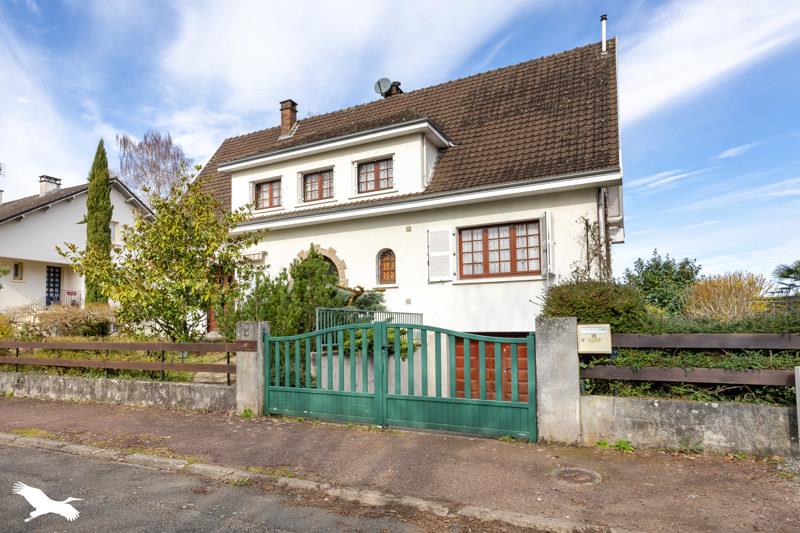 Vente Maison AIXE SUR VIENNE - 8 pièces -178 m² - (87700)
