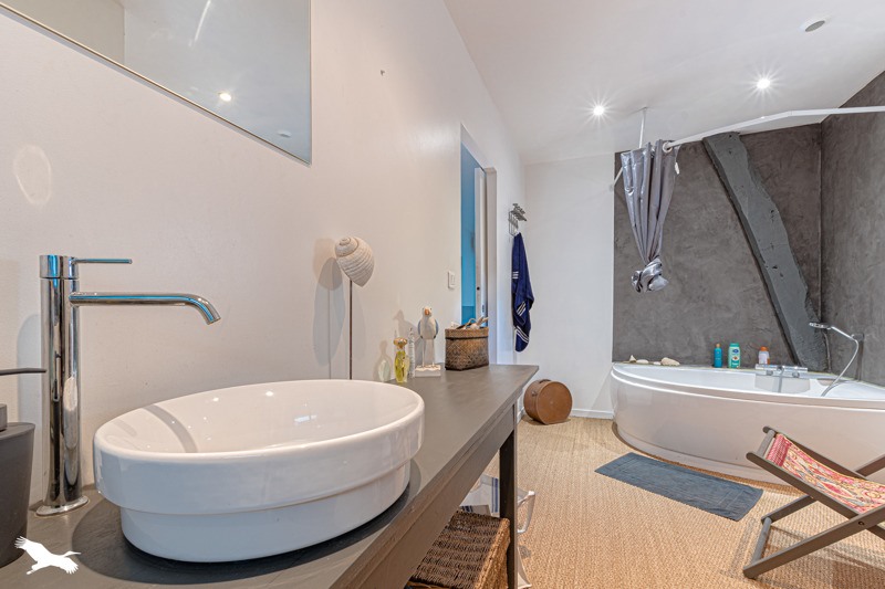 Vente Maison BOSMIE L AIGUILLE - 8 pièces -182 m² - (87110)