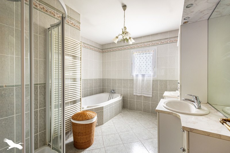 Vente Maison AIXE SUR VIENNE - 7 pièces -160 m² - (87700)