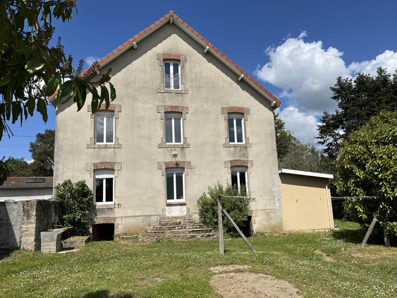 Vente Immeuble ST PRIEST SOUS AIXE - -  145 m² - (87700)