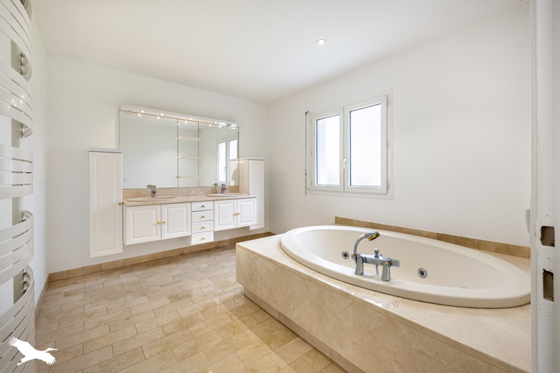 Vente Maison Saint-Victurnien - 7 pièces -255 m² - (87420)