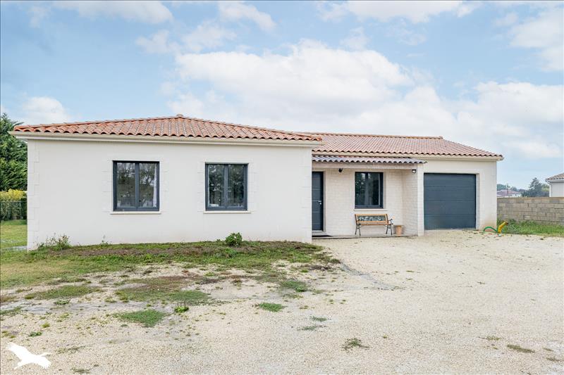 Vente Maison ROUFFIAC - 5 pièces -110 m² - (17800)