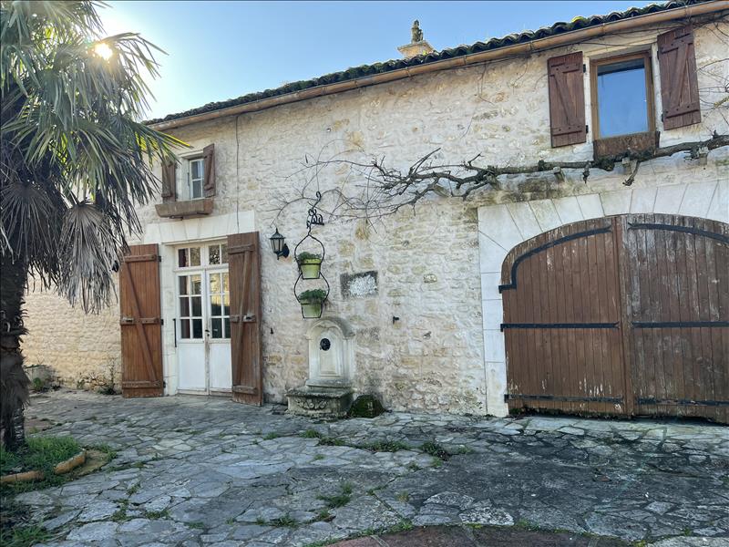 Vente Maison MONTPELLIER DE MEDILLAN - 8 pièces -256 m² - (17260)