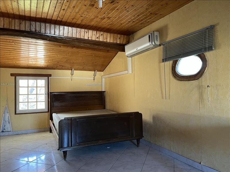 Vente Maison MONTPELLIER DE MEDILLAN - 8 pièces -256 m² - (17260)