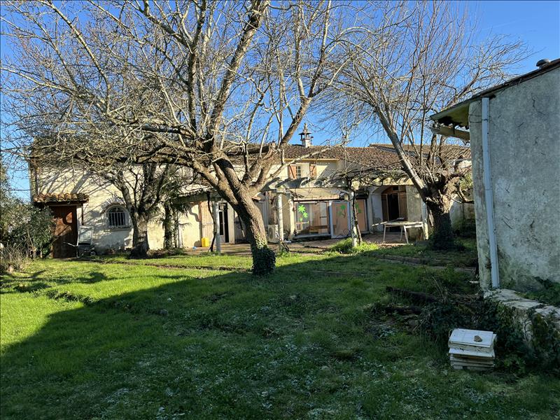 Vente Maison MONTPELLIER DE MEDILLAN - 8 pièces -256 m² - (17260)