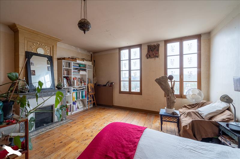 Vente Maison PONS - 5 pièces -167 m² - (17800)