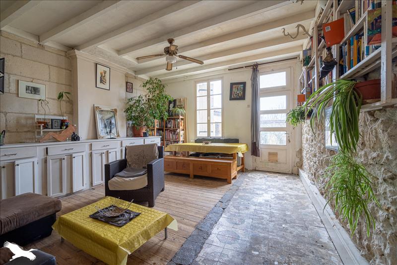 Vente Maison PONS - 5 pièces -167 m² - (17800)