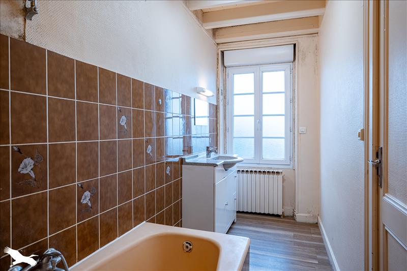 Vente Maison PONS - 5 pièces -136 m² - (17800)