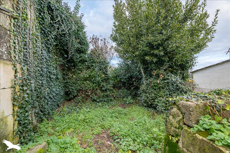 Vente Maison PONS - 5 pièces -136 m² - (17800)