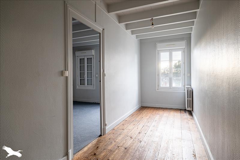 Vente Maison PONS - 5 pièces -136 m² - (17800)