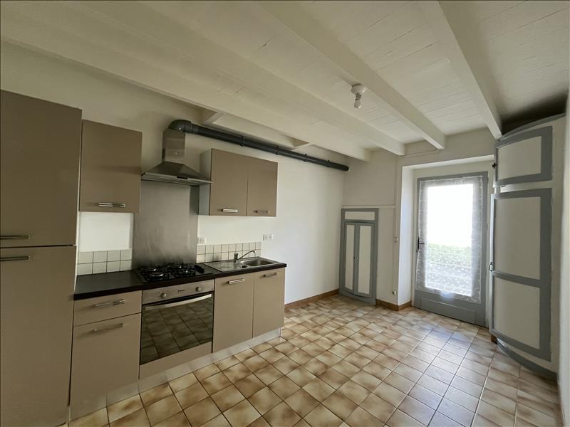 Vente Maison PERIGNAC - 6 pièces -160 m² - (17800)