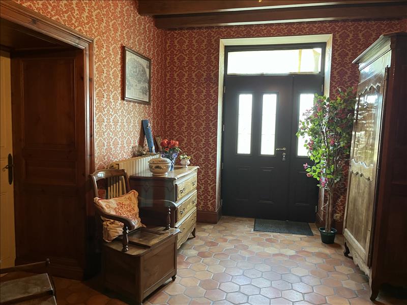 Vente Maison GERMIGNAC - 7 pièces -306 m² - (17520)