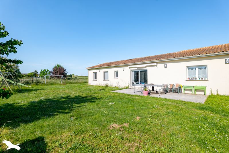 Vente Maison JARNAC CHAMPAGNE - 6 pièces -139 m² - (17520)