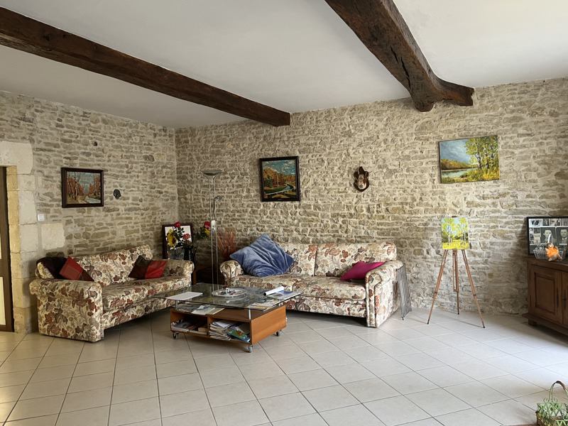 Vente Maison GEMOZAC - 6 pièces -125 m² - (17260)