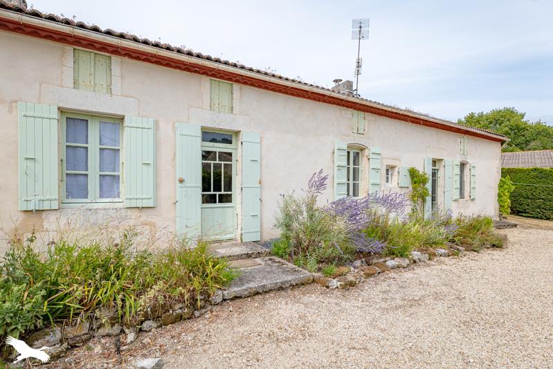 Vente Maison MONTPELLIER DE MEDILLAN - 5 pièces -169 m² - (17260)