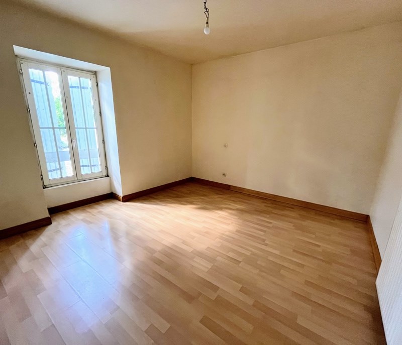 Vente Maison PERIGNAC - 5 pièces -110 m² - (17800)