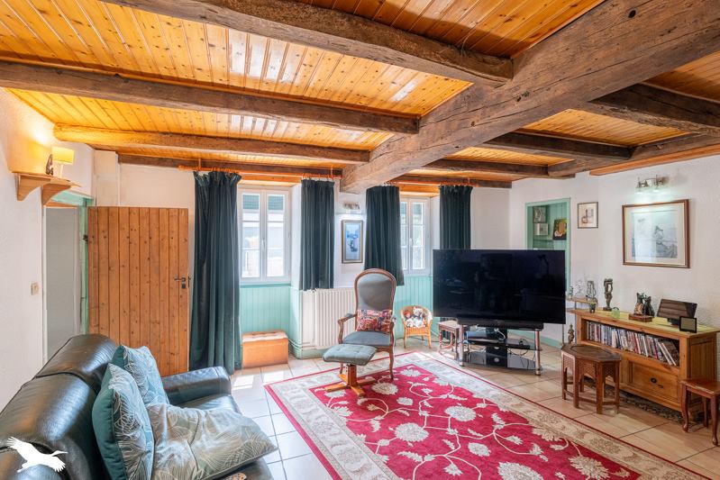 Vente Maison PONS - 6 pièces -146 m² - (17800)