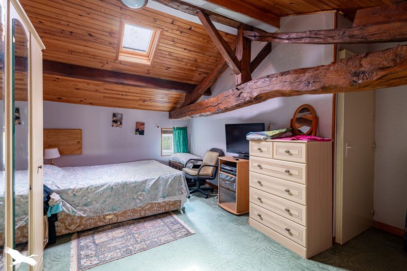 Vente Maison PONS - 6 pièces -146 m² - (17800)